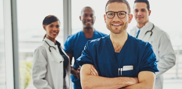 seguro de responsabilidade civil e blindagem jurídica para médicos